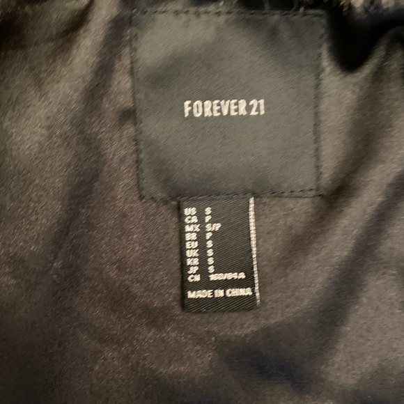 Faux fur vest Sz S - Picture 4 of 7